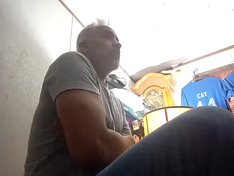 Xoc8  online show from October 27, 6:54 pm