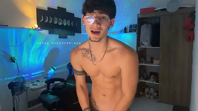 Kisan Smith online show from February 5, 5:03 am