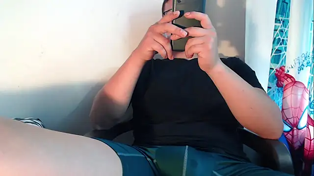 Plug Control online show from October 24, 4:09 pm