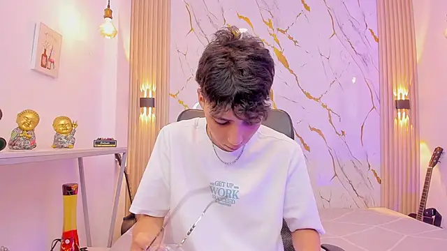 Nikolay Gregori online show from January 18, 4:03 am