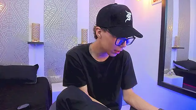 Nikolay Gregori online show from December 17, 4:12 am