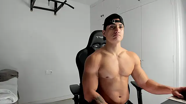 dan01  online show from December 15, 8:50 pm