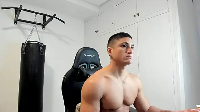 dan01  online show from March 12, 8:00 am