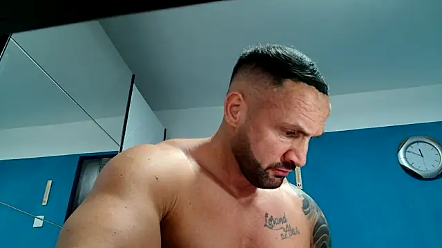 Magnificmuscles89 online show from March 17, 9:46 pm