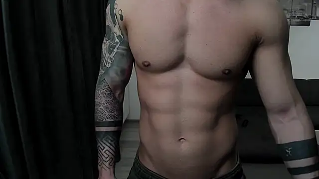 Snapshot of Richarddarell1 chatting on January 25, 6:23 am Richarddarell1 online show from January 25, 6:23 am