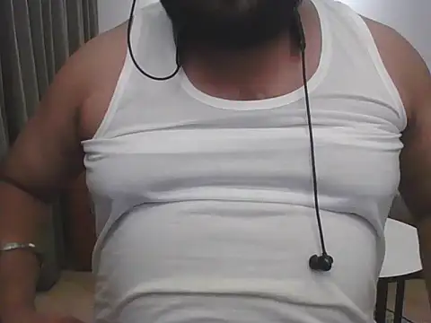 Hunk-Hand6 online show from September 28, 9:51 am