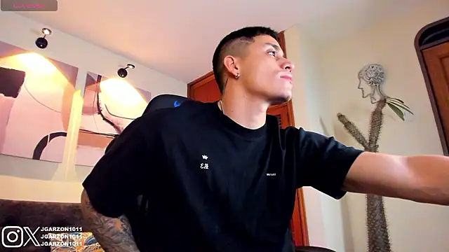  joansoto online show from February 9, 12:43 pm