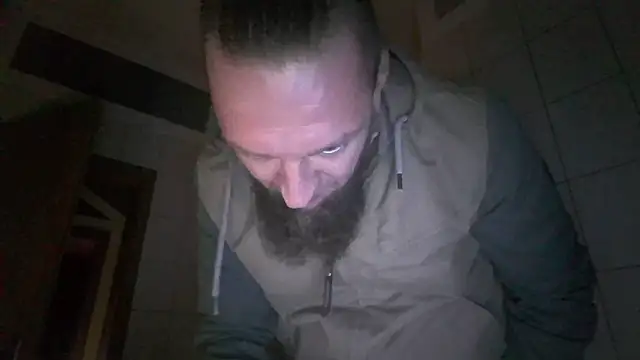 donhulio482 online show from October 28, 12:13 am