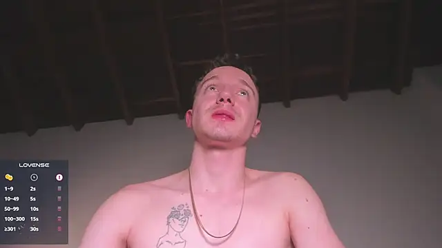 niico 18 online show from October 25, 1:35 pm