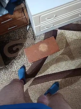 Tyhguhhijh online show from April 24, 3:03 pm