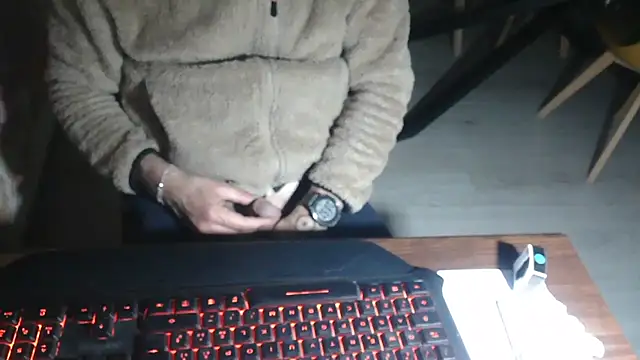 Adri gard online show from April 7, 8:53 pm