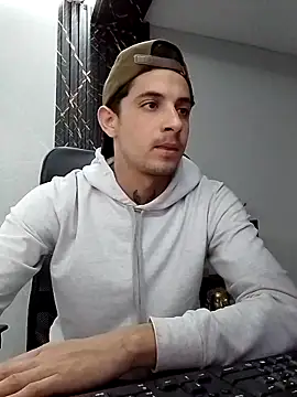 Erick Wall online show from March 14, 5:27 am