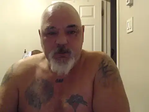 Snapshot of Newfiesausage1972 chatting on January 30, 11:22 am Newfiesausage1972 online show from January 30, 11:22 am