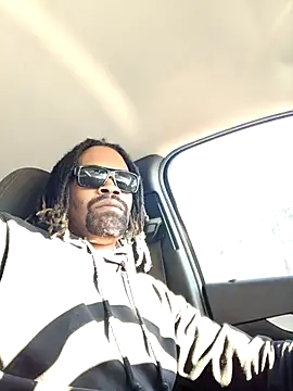 1BeautyN1Beast online show from February 24, 9:41 pm