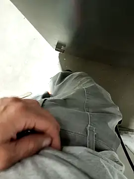 Din0071 online show from December 16, 11:07 pm