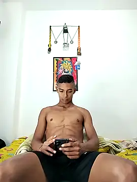 Demiansteven2 online show from December 18, 5:42 pm