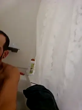 LongDongDaddy302 online show from December 6, 7:10 am