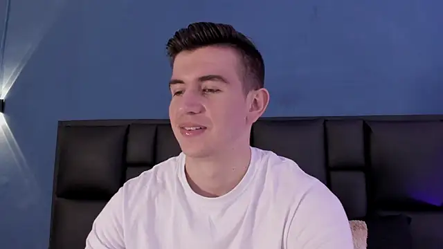 MikaelSlow online show from September 12, 4:23 am