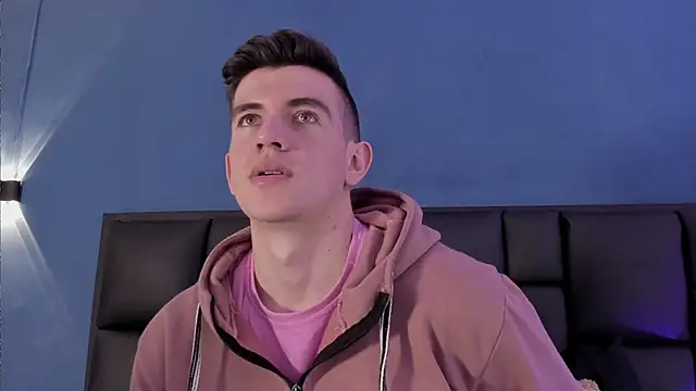 MikaelSlow online show from September 20, 5:07 am