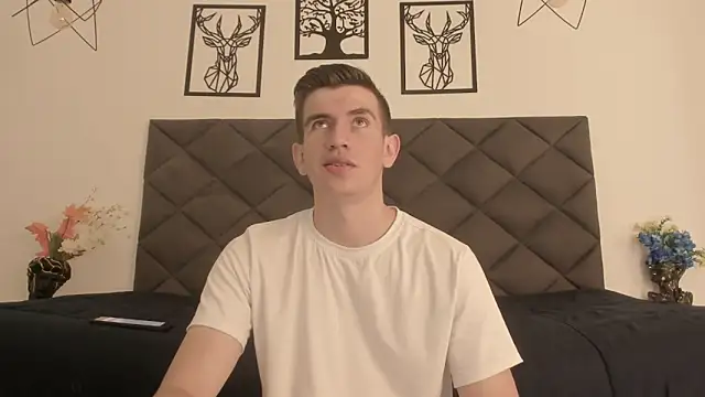 MikaelSlow online show from January 21, 3:49 am