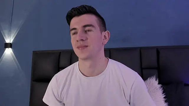 MikaelSlow online show from September 25, 4:33 am