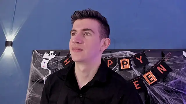 MikaelSlow online show from November 1, 4:38 am