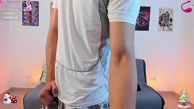 jonathanjoestar  online show from December 3, 10:16 pm