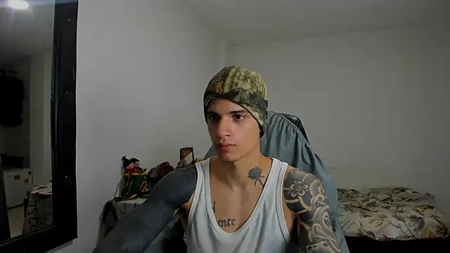 Snapshot of Balo_lovers chatting on February 12, 2:54 pm Balo lovers online show from February 12, 2:54 pm