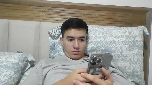 Snapshot of Estebitan_vm chatting on September 28, 5:38 am Estebitan vm online show from September 28, 5:38 am