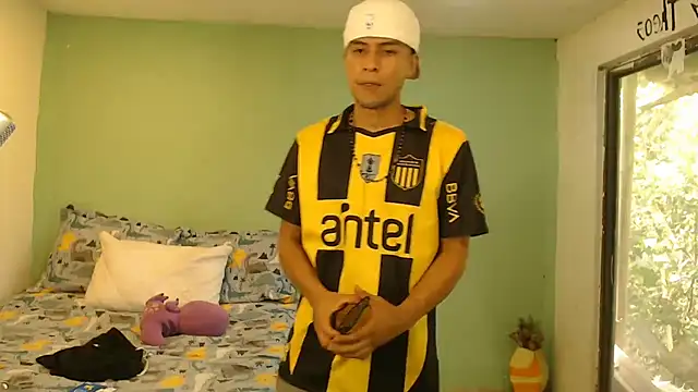 danielitopapuu online show from April 10, 3:19 pm