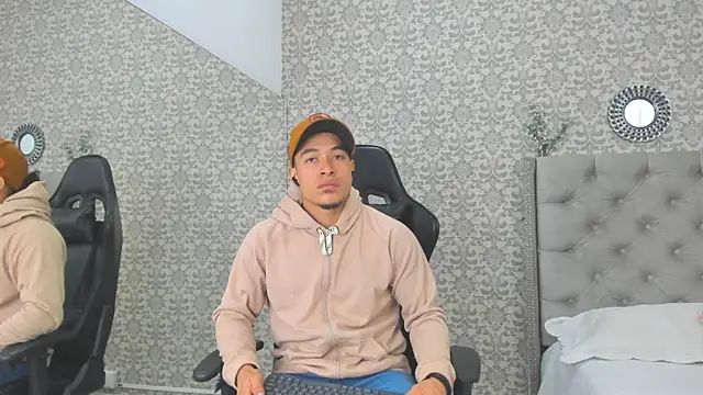 Snapshot of Bryson_Collins_ chatting on January 29, 11:09 am Bryson Collins online show from January 29, 11:09 am