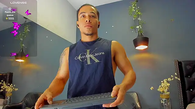 Snapshot of Bryson_Collins_ chatting on March 8, 11:11 am Bryson Collins online show from March 8, 11:11 am