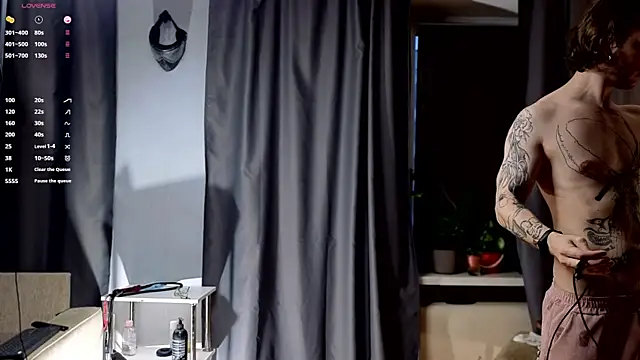 pleasure8869 online show from November 18, 6:06 am