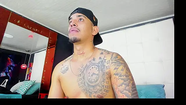 Damian09  online show from January 8, 9:09 pm