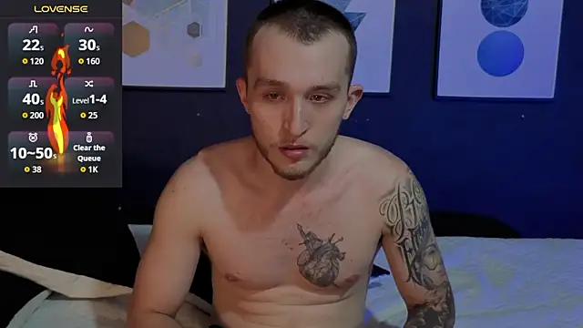 Dylanwhite23  online show from February 26, 3:08 am