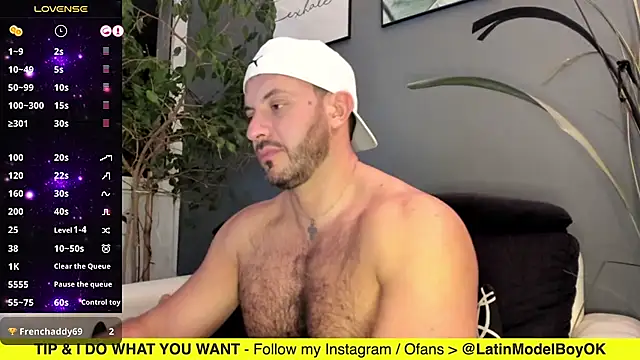 arielenbsas online show from February 18, 4:26 am