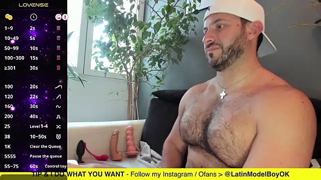 arielenbsas online show from March 11, 7:25 pm