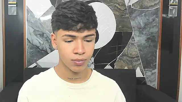 Timmy King  online show from January 3, 9:05 pm