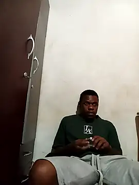 Snapshot of Uncletee112 chatting on October 27, 12:51 pm Uncletee112 online show from October 27, 12:51 pm