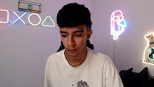 dikey 62 online show from February 24, 8:03 pm