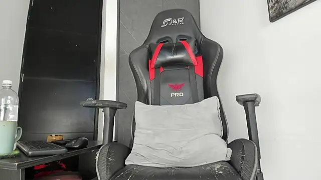 sergiio mesa27 online show from March 5, 2:13 pm