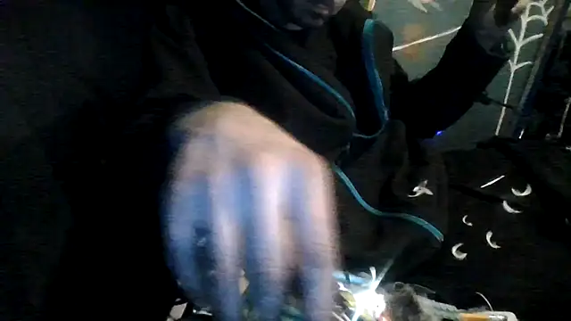 robeaulieu02 online show from March 20, 5:00 am