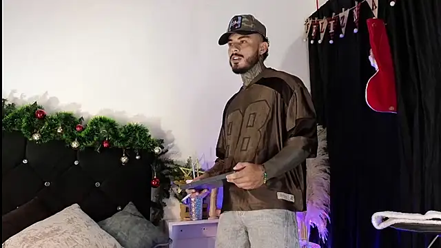 john cartter1 online show from November 23, 11:43 am