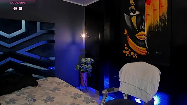 Johan Williams 07 online show from March 27, 5:55 am