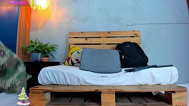 french sexx online show from December 24, 1:16 am