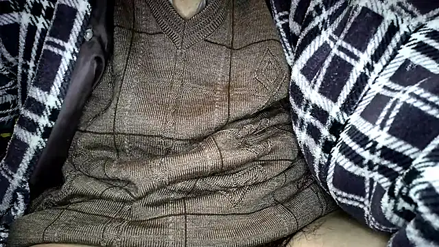 Snapshot of hidenyan02 chatting on February 23, 2:45 am hidenyan02 online show from February 23, 2:45 am