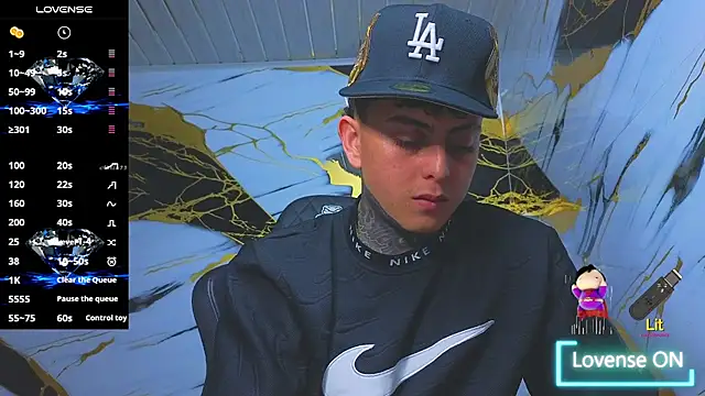 Kevin22 222 online show from November 15, 6:04 am