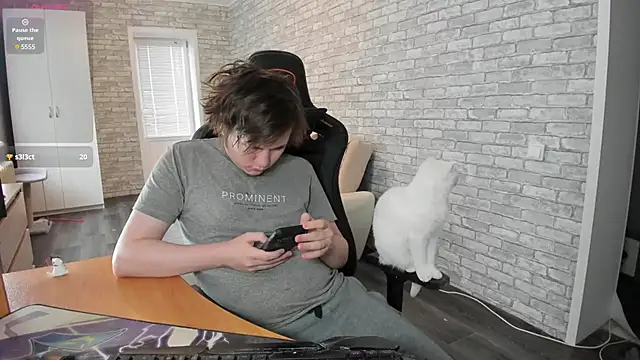 iliaskrislove online show from February 27, 6:29 am