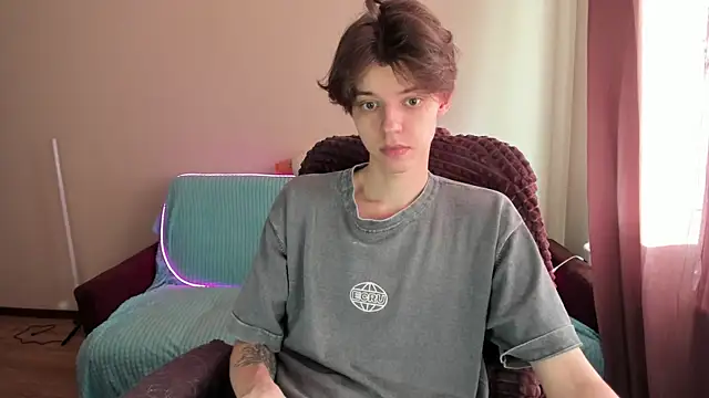 Snapshot of Liam_sexy1 chatting on March 17, 1:19 pm Liam sexy1 online show from March 17, 1:19 pm