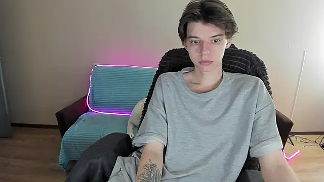 Snapshot of Liam_sexy1 chatting on December 18, 8:09 am Liam sexy1 online show from December 18, 8:09 am